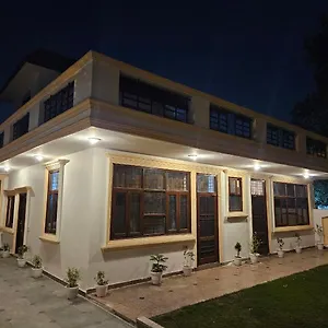  Guest house Raj Residency India